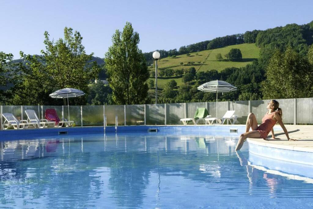 T 2 Dans village vacances 3 *** à Saint Geniez 2 piscines chauffée  Pierrefiche  Exterior foto